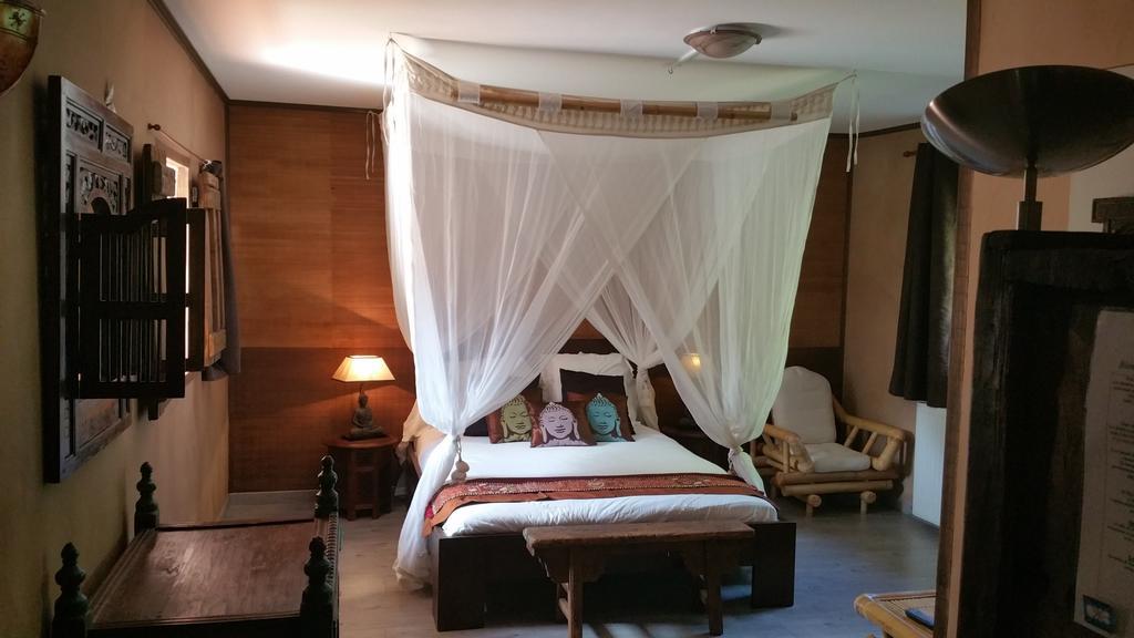Bed and Breakfast Le Domaine De Saint-Thomin Nostang Pokoj fotografie