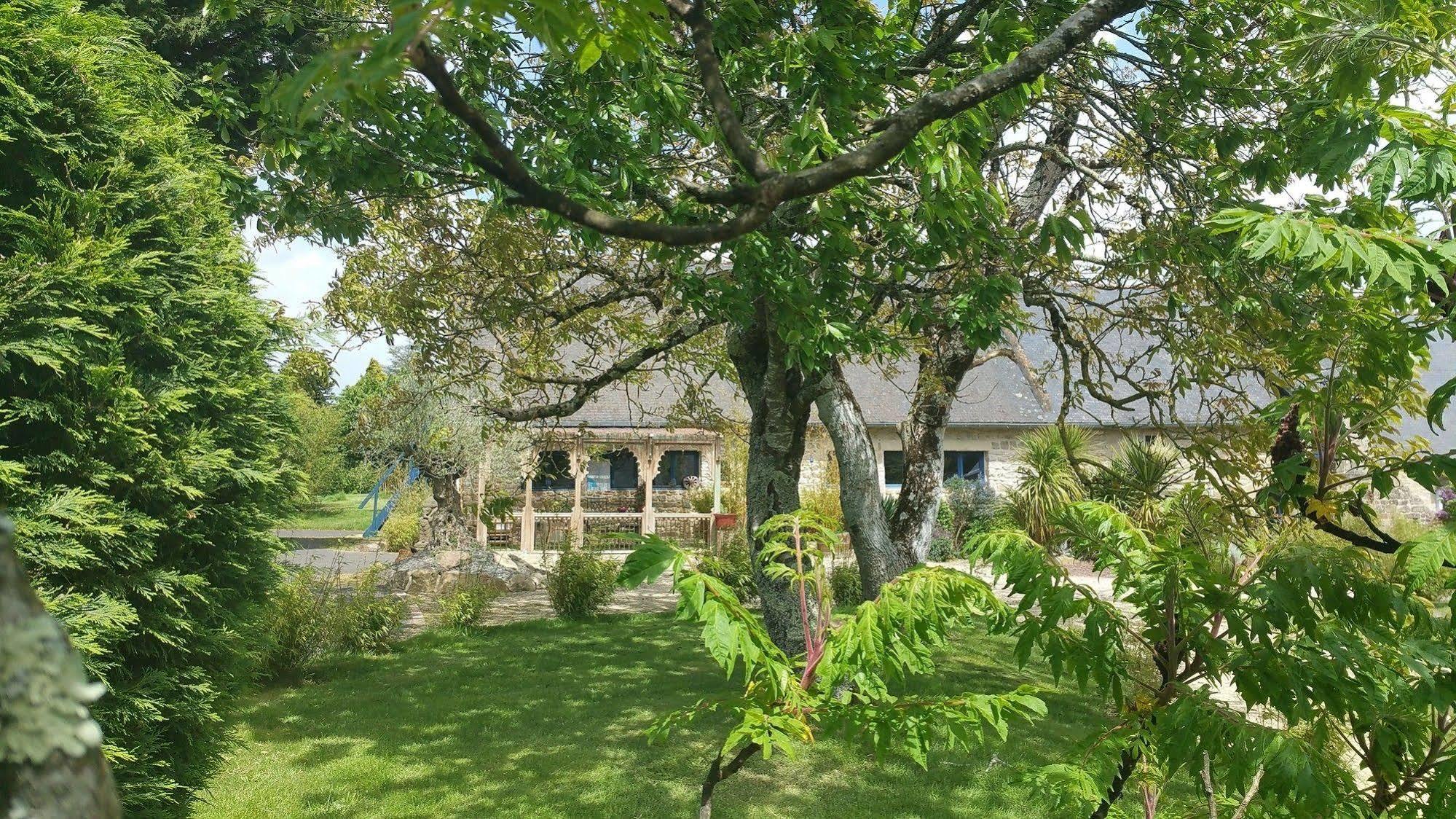 Bed and Breakfast Le Domaine De Saint-Thomin Nostang Exteriér fotografie