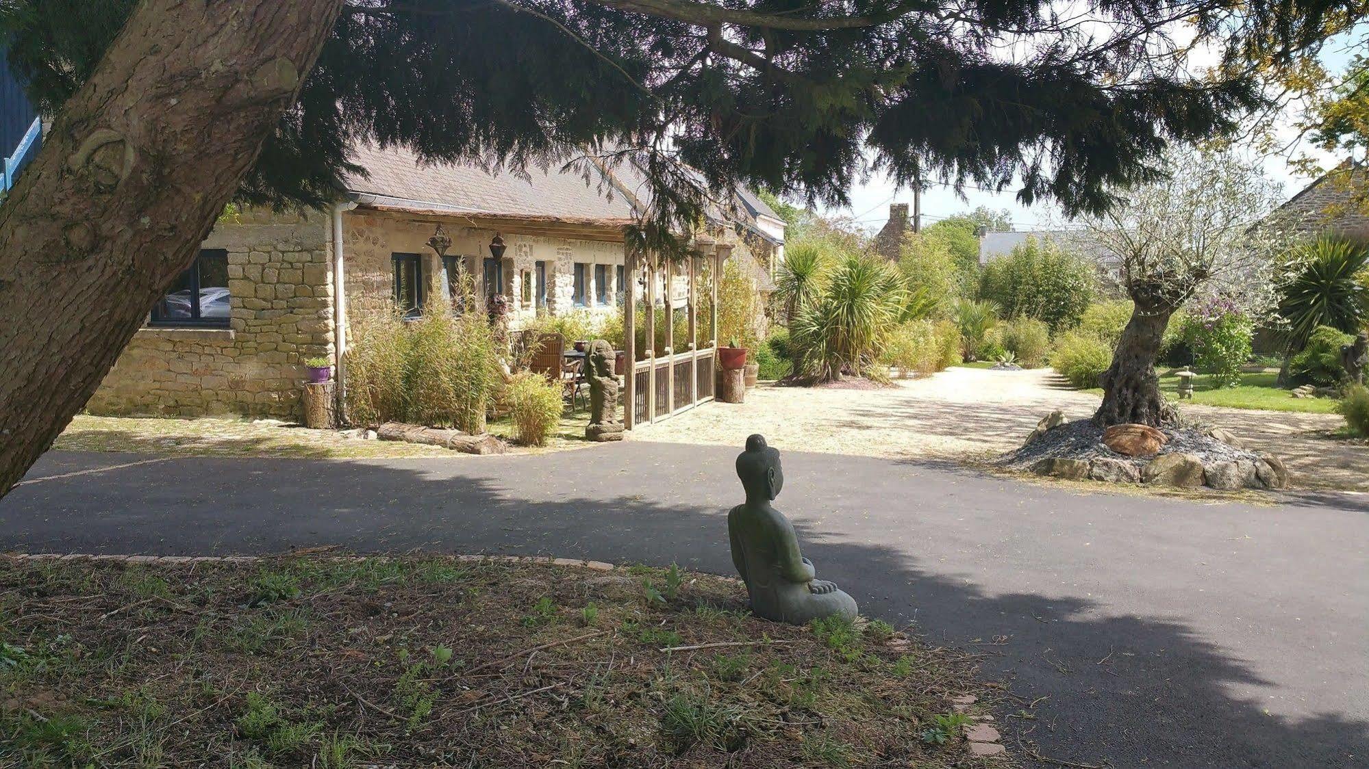 Bed and Breakfast Le Domaine De Saint-Thomin Nostang Exteriér fotografie